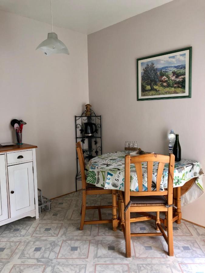 Lo'Gîte L'Allée du Val Lalaye Extérieur photo