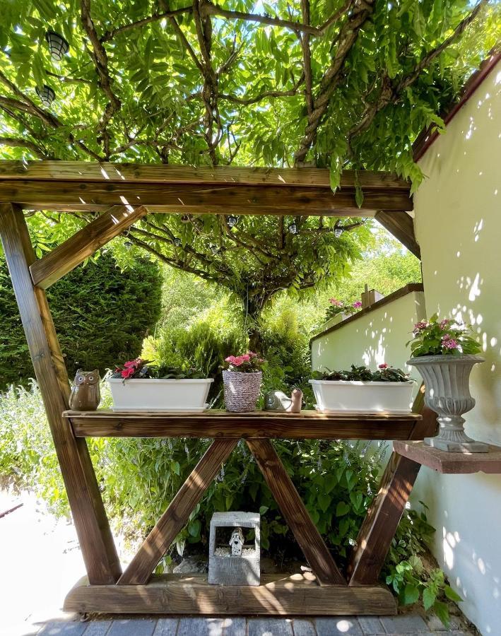 Lo'Gîte L'Allée du Val Lalaye Extérieur photo