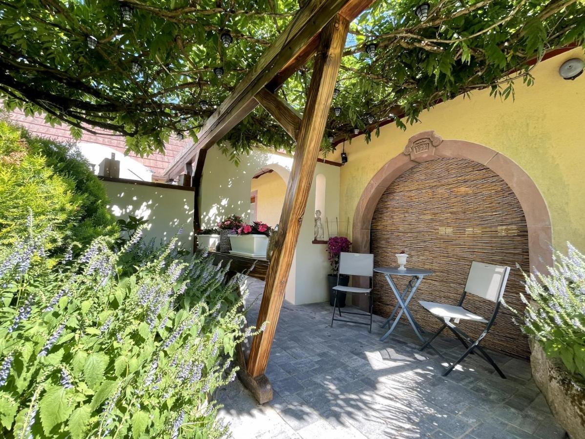 Lo'Gîte L'Allée du Val Lalaye Extérieur photo