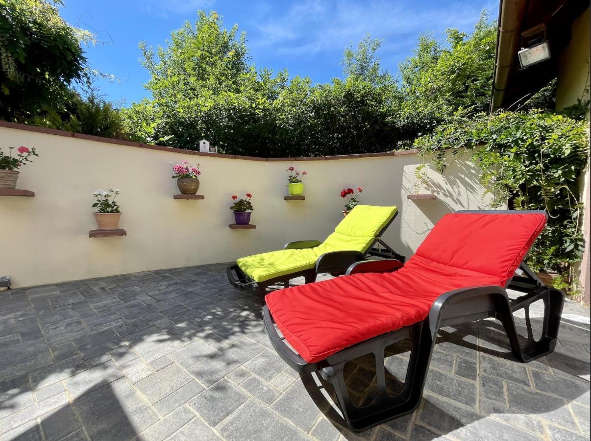 Lo'Gîte L'Allée du Val Lalaye Extérieur photo