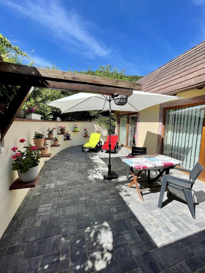Lo'Gîte L'Allée du Val Lalaye Extérieur photo